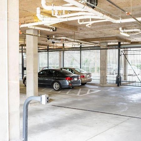 شقة تشارلوت  في Urban 1Br In Uptown Area With Gym And Balcony المظهر الخارجي الصورة
